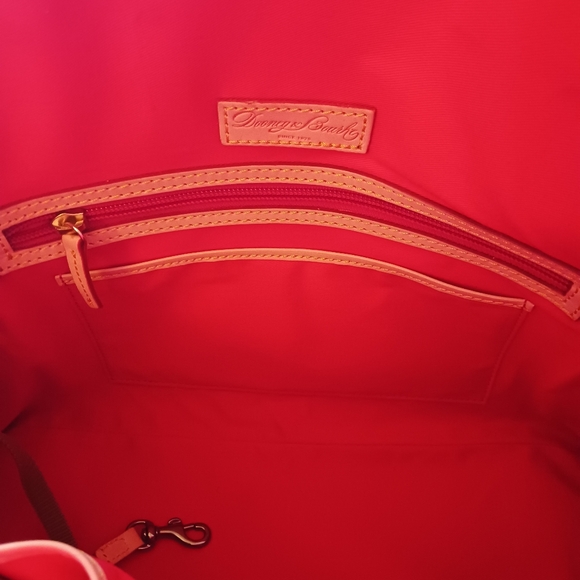 Dooney & Bourke Vintage Dome Tote Green & Black Patent Leather Handbag 12"×16"x7 - Picture 9 of 14